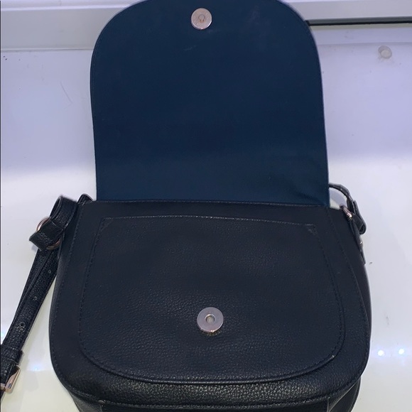 Black Tommy Hilfiger Leather Crossbody Purse - Picture 3 of 5